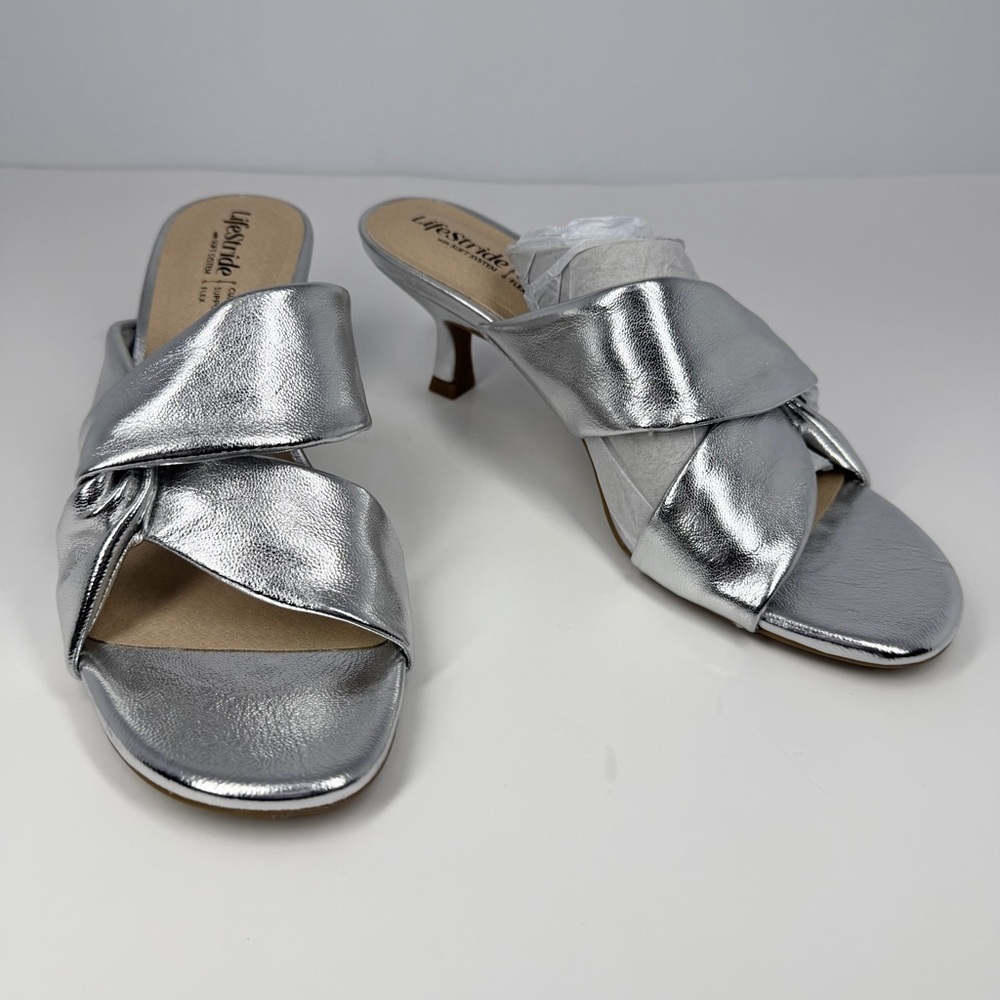 LifeStride Nori Slide Kitten Heel Sandals Silver Faux Leather Size 8M - Picture 3 of 14